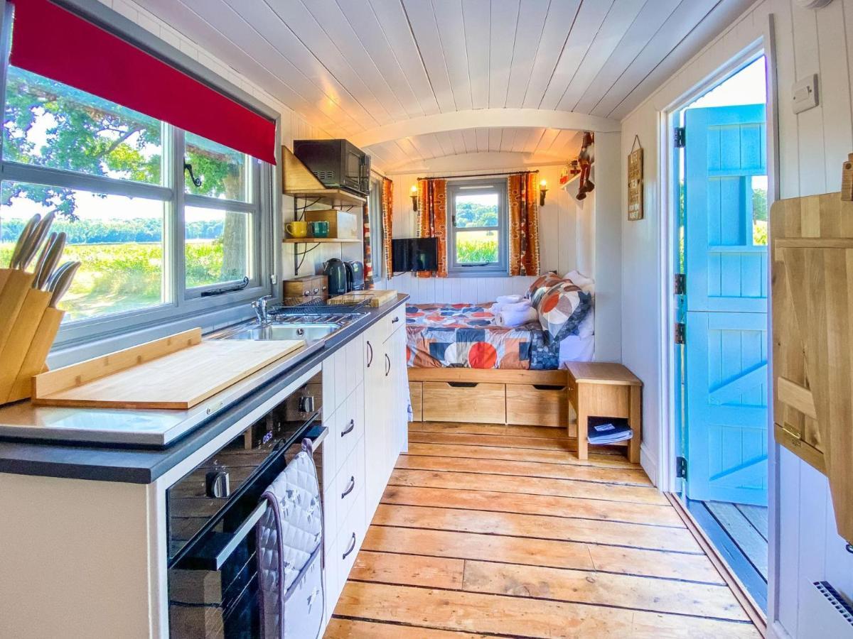 The Hideaway Hut - 1 Bed Shepherds Hut - Hereford Lejlighed Eksteriør billede