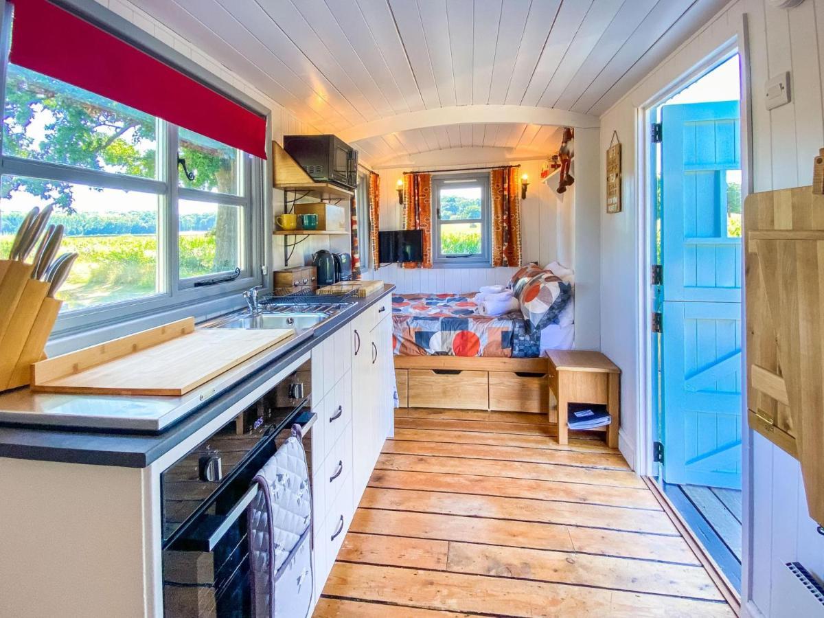 The Hideaway Hut - 1 Bed Shepherds Hut - Hereford Eksteriør billede
