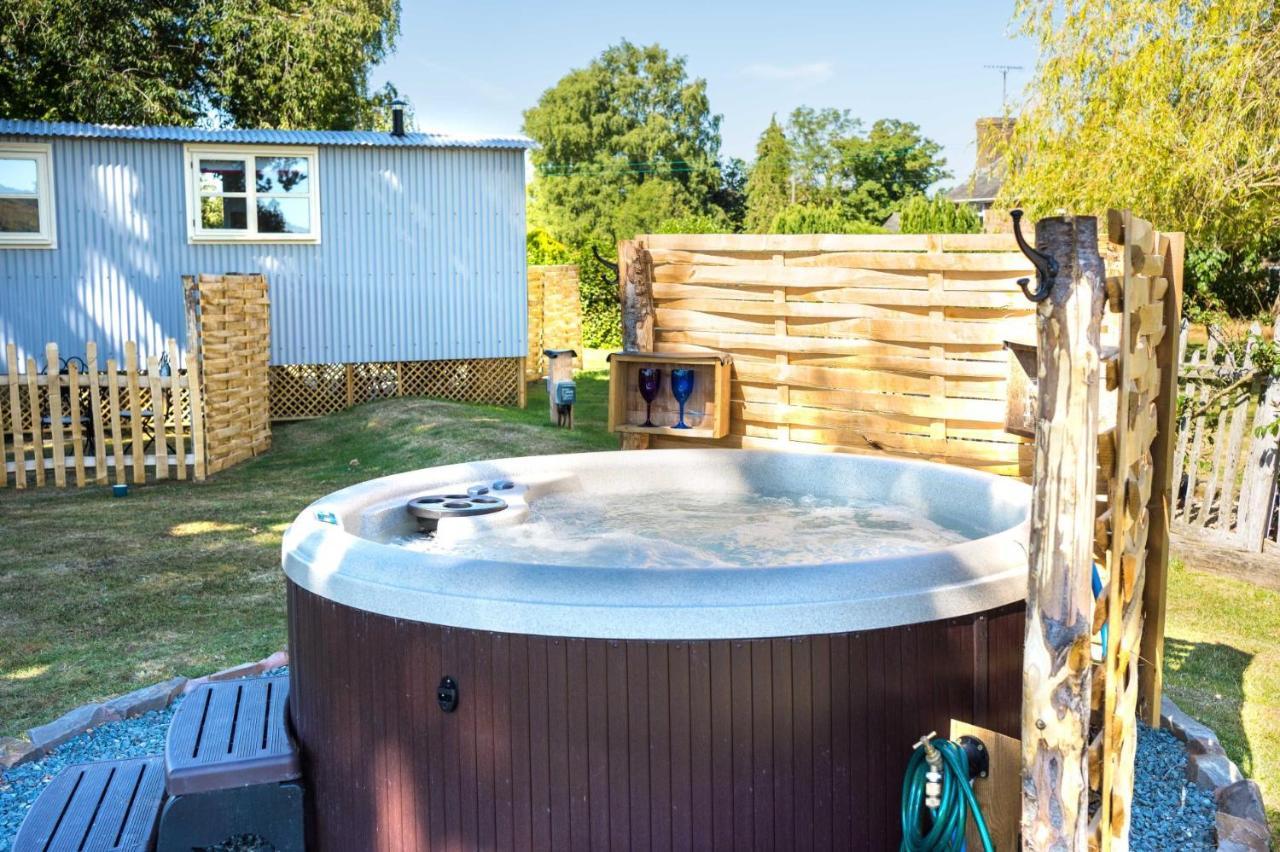 The Hideaway Hut - 1 Bed Shepherds Hut - Hereford Eksteriør billede
