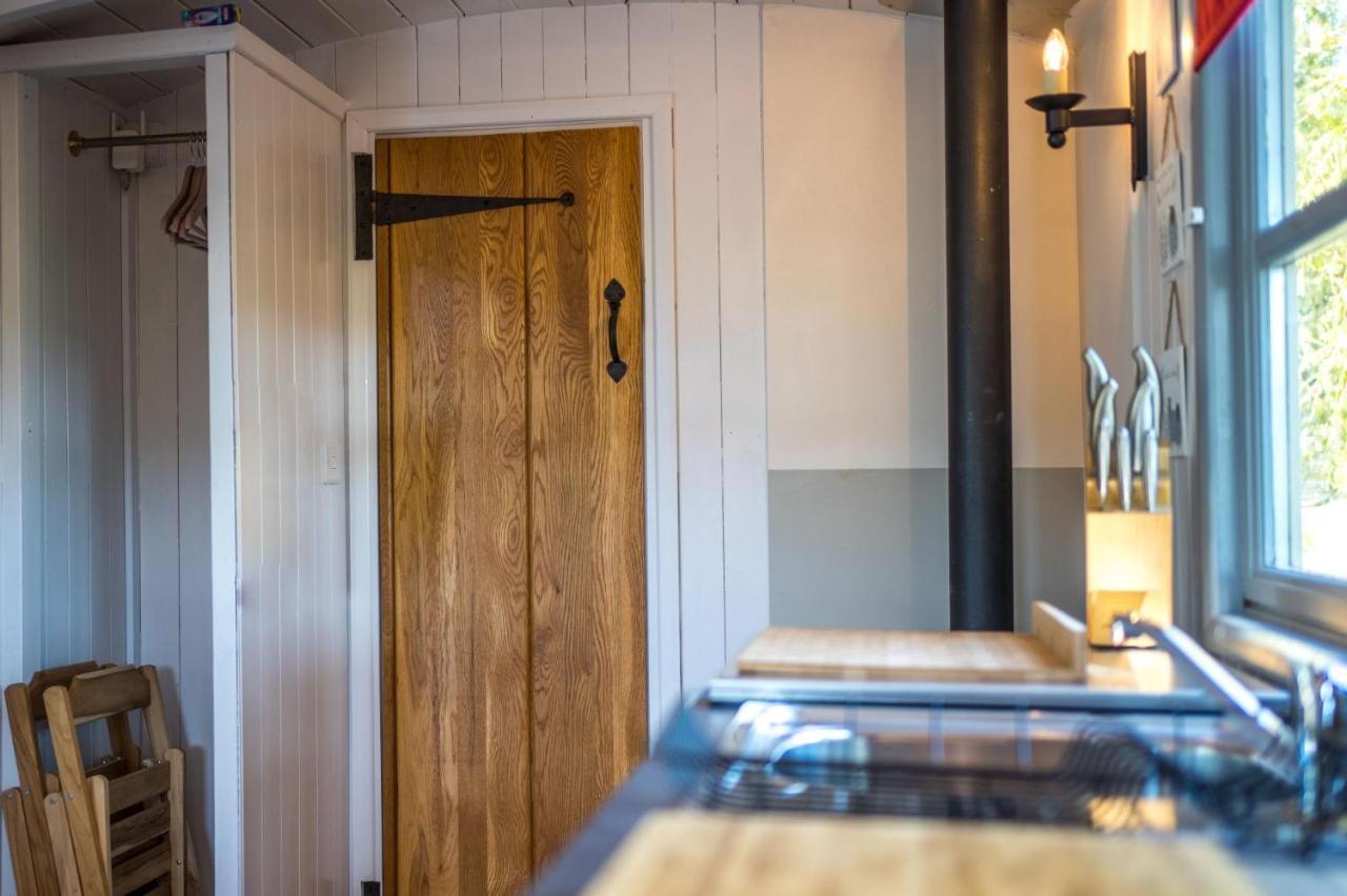 The Hideaway Hut - 1 Bed Shepherds Hut - Hereford Eksteriør billede
